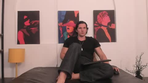 Wiston online show from May 19, 2026, 2:12 pm