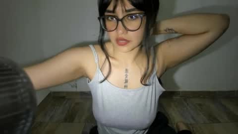 Snapshot of witch_3333 chatting on August 3, 2026, 4:33 am witch_3333 online show from August 3, 2026, 4:33 am