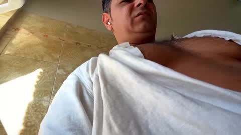 Witebull online show from May 9, 2026, 7:02 am