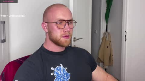 Snapshot of wlademarbergs chatting on January 22, 2025, 10:26 pm Wlademar online show from January 22, 2025, 10:26 pm