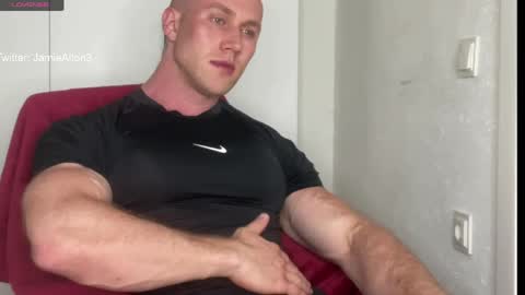 Wlademar online show from May 26, 2026, 5:09 pm