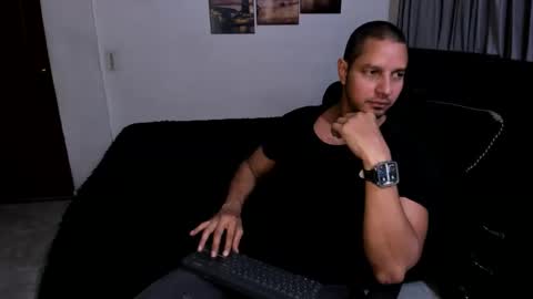 Snapshot of wncmodels chatting on November 22, 2025, 4:11 am Magnus Dark independent model online show from November 22, 2025, 4:11 am