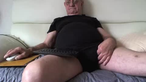 Snapshot of wobbel chatting on January 30, 2025, 11:22 am wobbel online show from January 30, 2025, 11:22 am