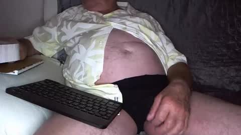 Snapshot of wobbel chatting on October 18, 2025, 6:19 pm wobbel online show from October 18, 2025, 6:19 pm