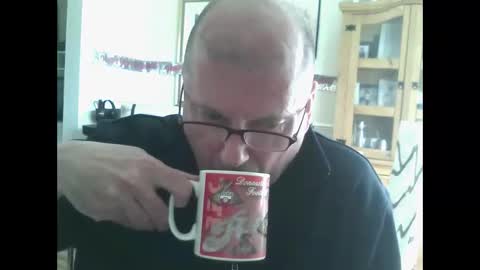 wobble444 online show from April 13, 2026, 12:21 pm