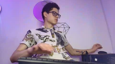  W O L F  online show from October 22, 2025, 11:54 am