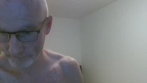 Amadeus Mozart online show from November 25, 2025, 11:16 pm