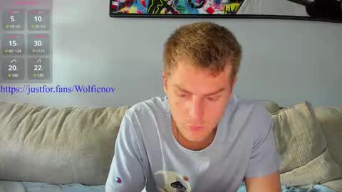 Wolfienov online show from December 17, 2024, 9:49 pm