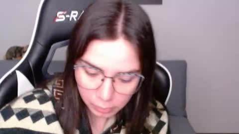 Snapshot of wolfs_daughter chatting on April 21, 2026, 1:42 am Alex online show from April 21, 2026, 1:42 am