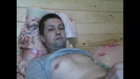 Snapshot of wolfvili chatting on April 1, 2026, 3:40 am Vili online show from April 1, 2026, 3:40 am