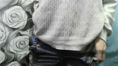 wolfxsnow online show from April 8, 2026, 7:52 am