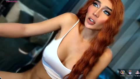 Snapshot of womanofyourdesire_ts chatting on February 22, 2026, 4:02 am Julia online show from February 22, 2026, 4:02 am