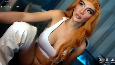 Snapshot of womanofyourdesire_ts chatting on March 2, 2026, 5:08 am Julia online show from March 2, 2026, 5:08 am