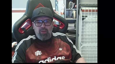 Snapshot of womenizzeer chatting on May 11, 2026, 3:40 pm Adam online show from May 11, 2026, 3:40 pm