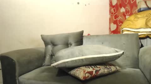 SHENIEL RODRIGUEZ online show from December 18, 2024, 5:59 am