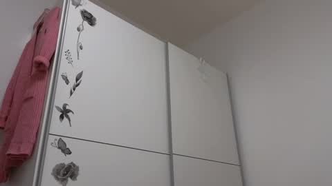 Snapshot of wondergirl_68 chatting on December 21, 2024, 12:06 pm Wondergirl online show from December 21, 2024, 12:06 pm