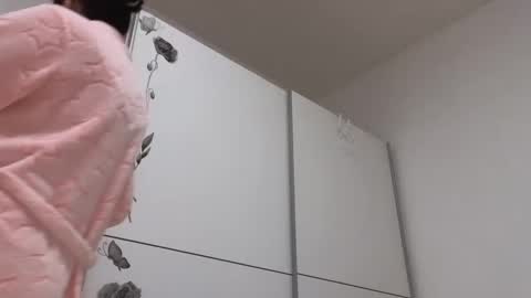 Snapshot of wondergirl_68 chatting on January 31, 2025, 9:27 am Wondergirl online show from January 31, 2025, 9:27 am