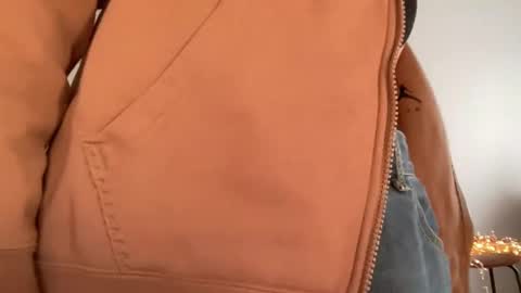 Snapshot of wonderland_stia chatting on March 9, 2025, 3:16 pm Stia online show from March 9, 2025, 3:16 pm