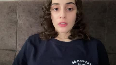 Snapshot of wonderland_stia chatting on October 6, 2025, 6:00 am Stia online show from October 6, 2025, 6:00 am