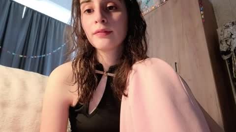 Snapshot of wonderland_stia chatting on February 12, 2026, 11:38 am Stia online show from February 12, 2026, 11:38 am