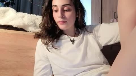 Snapshot of wonderland_stia chatting on February 17, 2026, 12:12 pm Stia online show from February 17, 2026, 12:12 pm