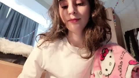 Snapshot of wonderland_stia chatting on February 24, 2026, 8:12 am Stia online show from February 24, 2026, 8:12 am