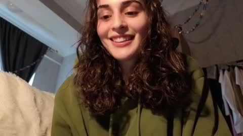 Snapshot of wonderland_stia chatting on February 28, 2026, 6:47 am Stia online show from February 28, 2026, 6:47 am