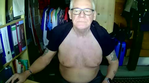 Snapshot of wonneprop10 chatting on April 7, 2026, 9:43 am Always Horny online show from April 7, 2026, 9:43 am