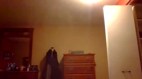 woodeee77 online show from December 26, 2024, 1:18 am