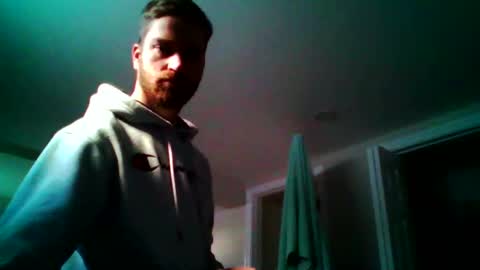 woodeee77 online show from December 14, 2025, 7:18 pm