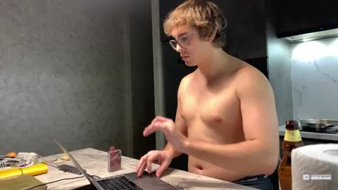 Snapshot of woods_jerk chatting on November 1, 2025, 8:33 pm Mitya online show from November 1, 2025, 8:33 pm