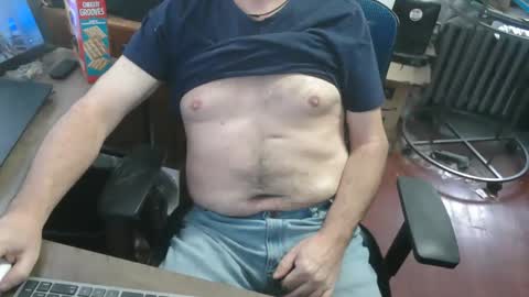 woodworker6473 online show from March 6, 2026, 2:13 pm