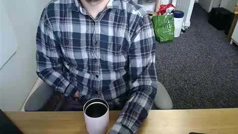 Snapshot of wooyay chatting on October 17, 2025, 8:28 am Wooyay online show from October 17, 2025, 8:28 am