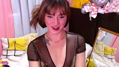 Snapshot of working_love19 chatting on July 21, 2026, 1:02 pm working_love19 online show from July 21, 2026, 1:02 pm