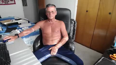 Large one  online show from December 25, 2024, 5:15 pm