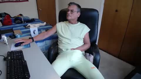 Large one  online show from January 5, 2025, 1:36 pm