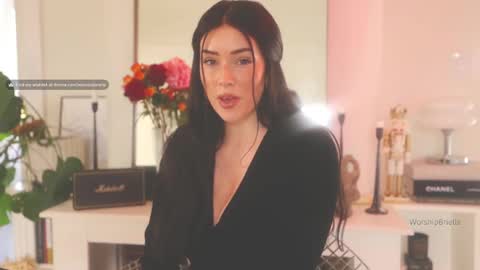 Snapshot of worshipbrielle chatting on December 3, 2024, 10:51 pm Brielle online show from December 3, 2024, 10:51 pm