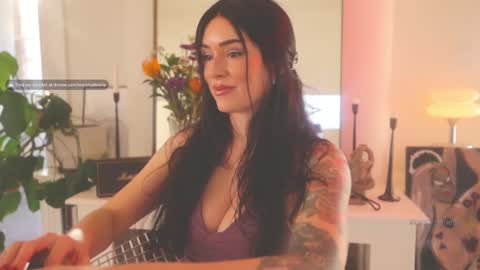 Snapshot of worshipbrielle chatting on December 17, 2024, 11:27 pm Brielle online show from December 17, 2024, 11:27 pm