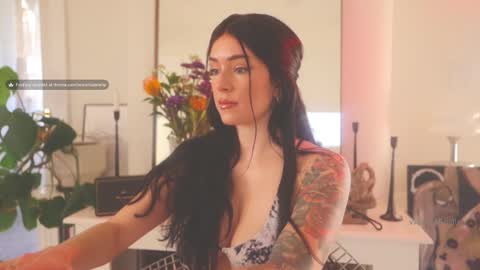 Snapshot of worshipbrielle chatting on December 18, 2024, 11:19 pm Brielle online show from December 18, 2024, 11:19 pm