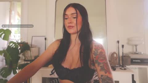 Snapshot of worshipbrielle chatting on March 9, 2025, 10:19 pm Brielle online show from March 9, 2025, 10:19 pm