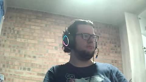 Snapshot of worsie333 chatting on November 14, 2025, 8:18 pm worsie online show from November 14, 2025, 8:18 pm