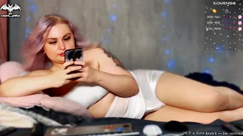 Snapshot of wounded_goddess chatting on August 9, 2026, 6:35 pm Goddess Sophy online show from August 9, 2026, 6:35 pm