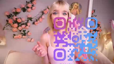 Snapshot of wow_angel chatting on May 25, 2026, 5:35 am wow_angel online show from May 25, 2026, 5:35 am