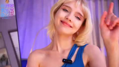 Snapshot of wow_angel chatting on June 10, 2026, 6:34 am wow_angel online show from June 10, 2026, 6:34 am