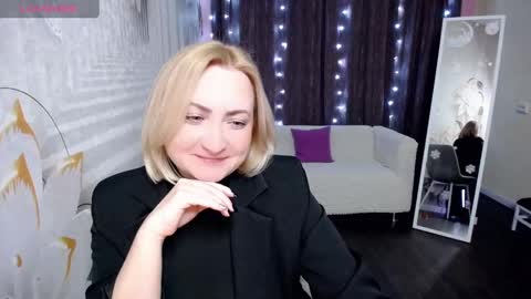 Snapshot of wow_co chatting on December 26, 2024, 3:42 pm wow_co online show from December 26, 2024, 3:42 pm