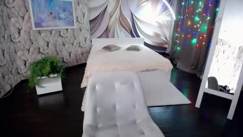 Snapshot of wow_co chatting on January 13, 2025, 4:19 pm wow_co online show from January 13, 2025, 4:19 pm