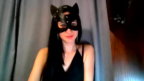 wow_dream_girl_ online show from October 7, 2025, 5:43 pm