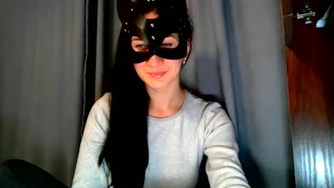 wow_dream_girl_ online show from November 19, 2025, 9:31 am