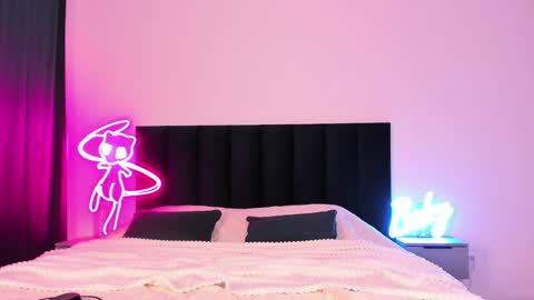 Emi online show from December 19, 2024, 8:23 am