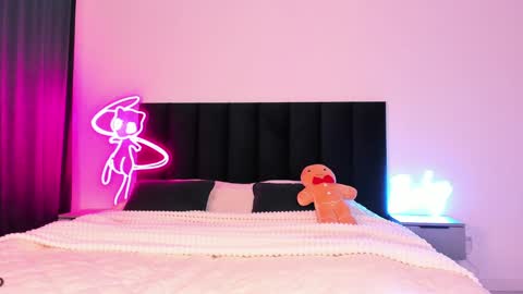 Emi online show from December 24, 2024, 2:10 am